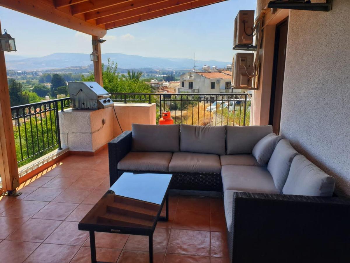 Paul And Maria Sea View Apartment Polis Екстер'єр фото
